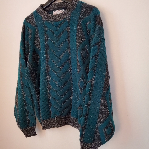 VTG SWEATER - Picture 5 of 5